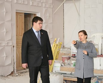Дамир Фахрутдинов проверил выполнение социально значимых мероприятий в округе