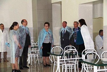 Депутаты посетили социальные центры «Долголетие» и «Шанс»