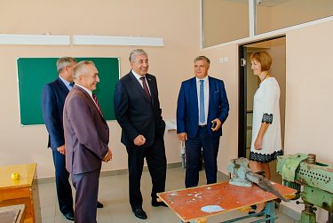 Сергей Грачев: «Для органов власти всех уровней – все школы центральные»