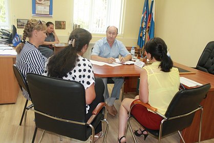 Виктор Купчик и Сергей Салмин провели приемы граждан