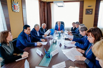 О градостроительной и дорожной деятельности – на заседании профильного комитета 