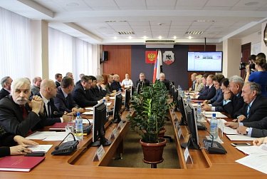 Парламентарии о новом назначении в администрации Орска