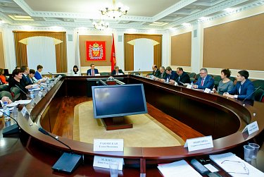 Вопросы экономической политики рассмотрены на заседании профильного комитета