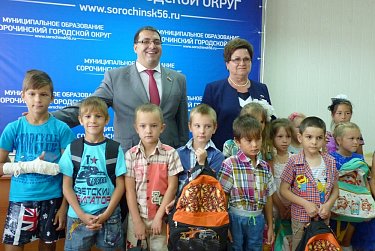 Депутаты пожелали хороших отметок