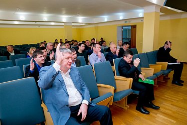 Внимание совершенствованию земельных отношений 