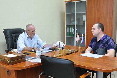 Депутаты работали с обращениями жителей