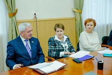 Парламент в деталях
