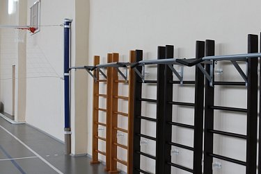 Депутатские средства пошли на ремонт школы и детского сада