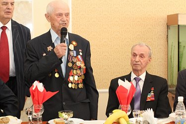  Александр Жарков: «Мы живем рядом с несгибаемым поколением победителей» 