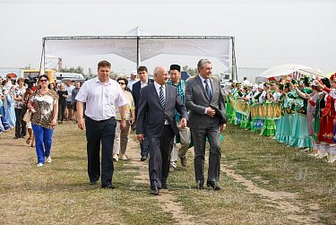 Сабантуй собирает друзей