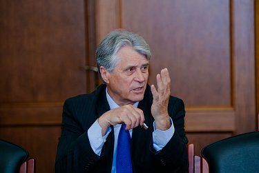 В парламенте региона обсудили подготовку к июньской сессии