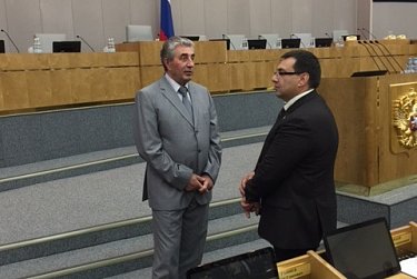 Слушать, обсуждать, принимать решения