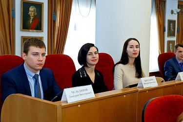 Экскурсии в Законодательном Собрании: история и современность