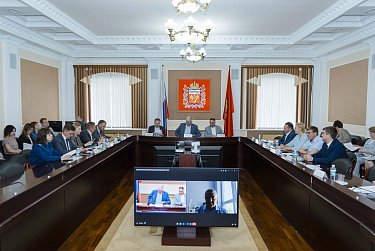 Дефицит областного бюджета снижается на 610 млн рублей