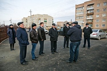  В Соль-Илецке продолжается реконструкция парка Горняков