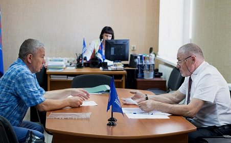 Услышать, какие проблемы интересуют избирателей, и помочь