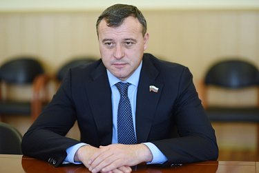 Олег Димов: «Парки и скверы - для отдыха граждан»