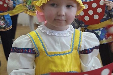 Андрей Аникеев привез подарки детям