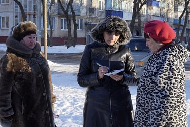 Депутаты Оксана Набатчикова и Татьяна Казармщикова  встретились с жителями Оренбурга