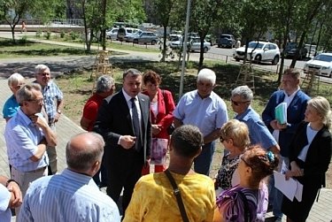 Олег Димов встретился с жителями своего избирательного округа