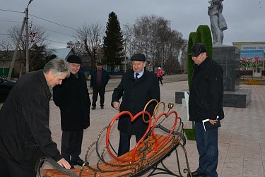 Александр Жарков работал в Шарлыке
