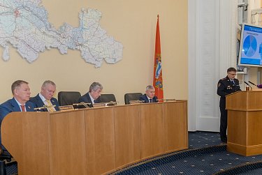 Депутаты дали оценку работе силовиков, омбудсмена и аудиторов  